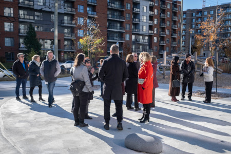 LaSalle Taishan Park inauguration, calligraphy design by Ngan Siu Mui