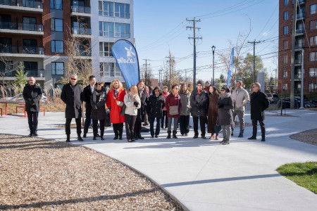 LaSalle Taishan Park inauguration, calligraphy design by Ngan Siu Mui