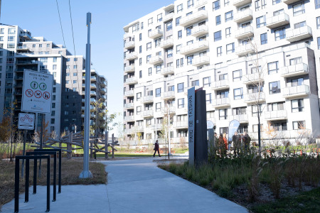 LaSalle Taishan Park inauguration, calligraphy design by Ngan Siu Mui