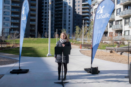 LaSalle Taishan Park inauguration, calligraphy design by Ngan Siu Mui
