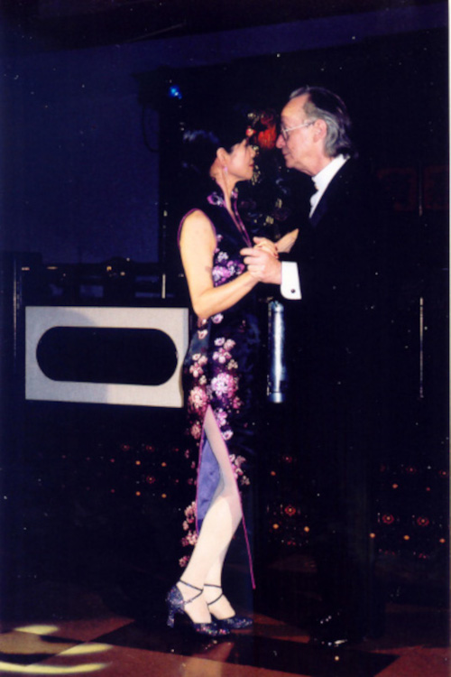 2002 Jean-Yves Pelletier and Ngan Siu Mui, demonstration of Argentine Tango, Montreal Quebec
